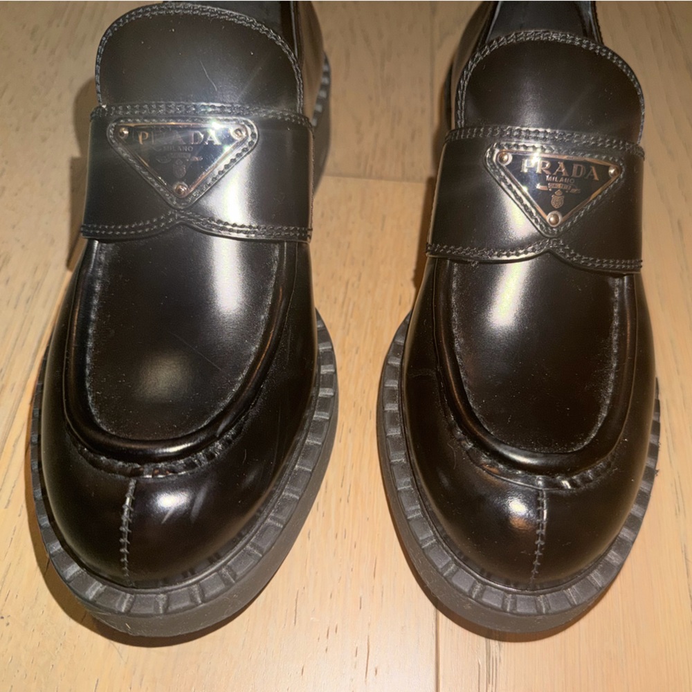 Prada Black Leather Women's Slip-On Loafers with Triangle Logo - Picture 2 of 7
